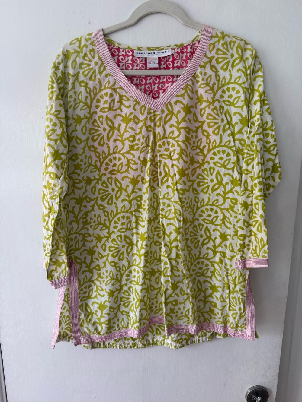 Vine Print V-Neck Tunic with Pink Trim